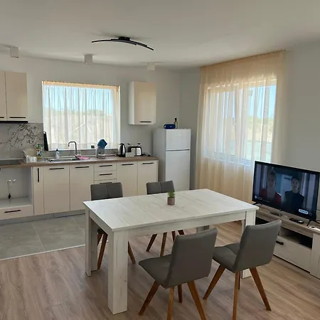 Nikalas 빌라 튤레노보