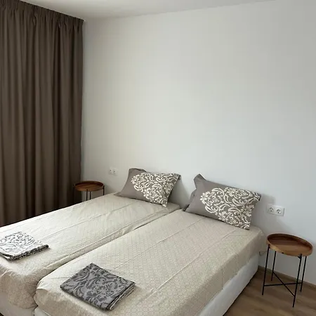 Nikalas Vilă Tiulenovo